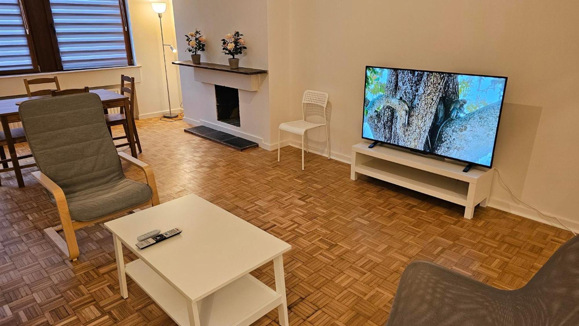 Apartment Chez Esmara Et Philippe Bruxelles Værelse billede